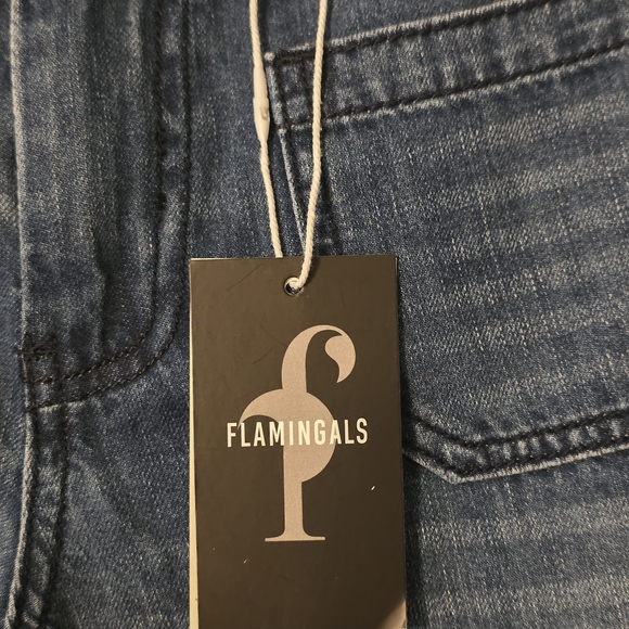 Flamingals Jeans Women’s Medium Curvy Fit Dark Wash Stretch Denim NWT - Picture 2 of 4